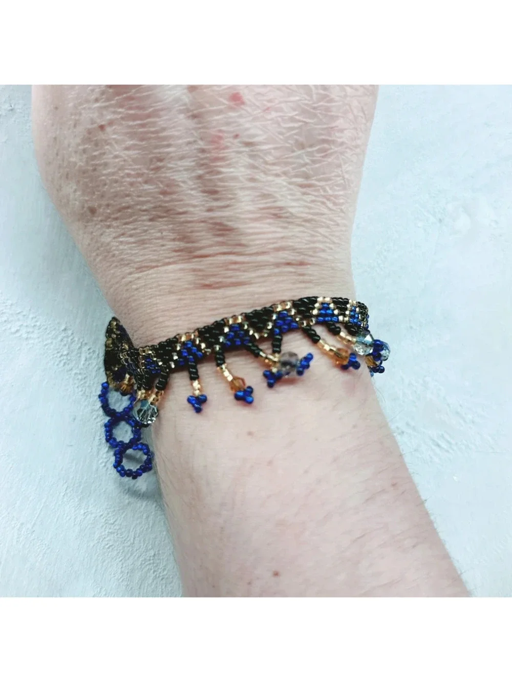 1026mc. Black Glass Bracelet